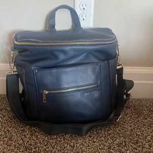 Fawn Design LE Navy Blue color